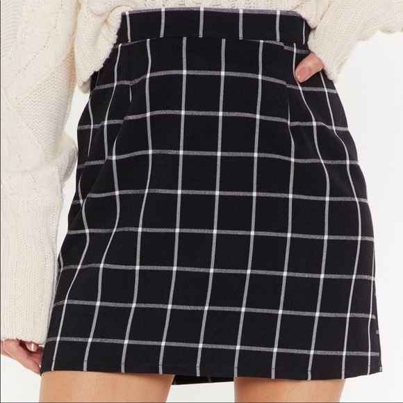 NWT Nasty Gal Check A Line Mini Skirt ~ Size 8 - Picture 3 of 6